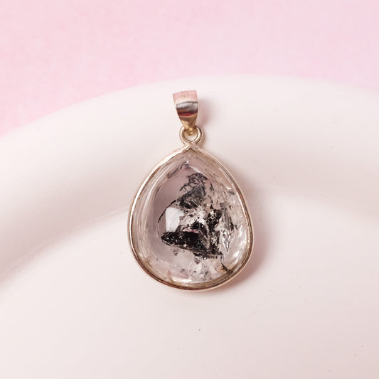 Enhydro Quartz Pendant (5A)